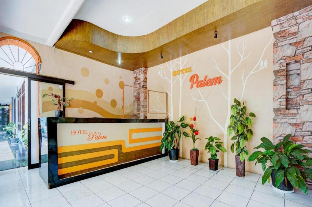Oyo 3956 Hotel Palem 2 Syariah Malang Exterior foto